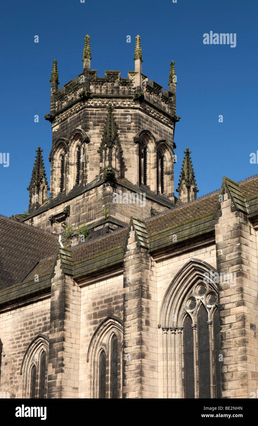 Regno Unito, Inghilterra, Staffordshire, Stafford, Saint Marys Collegiata esterno Foto Stock