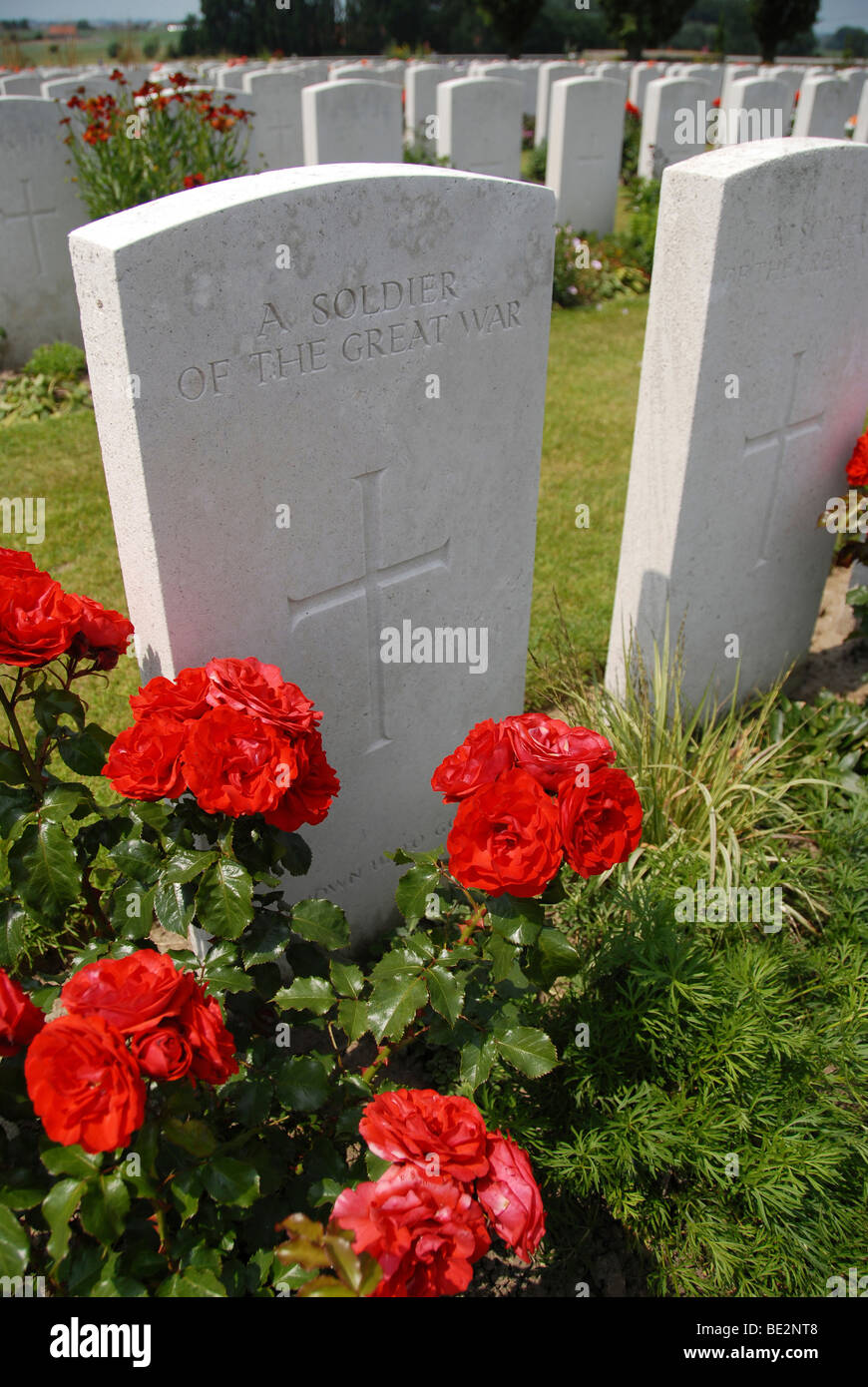 Tyne Cot cimitero del Commonwealth, Passchendaele, vicino a Ypres, Belgio. Foto Stock