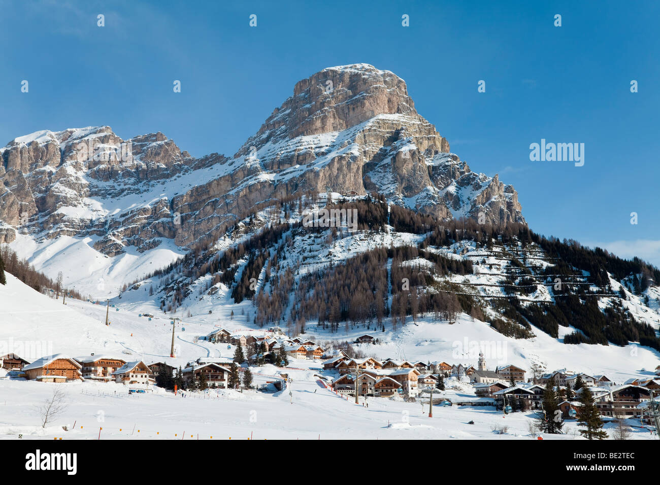 Colfosco in Badia, il massiccio del Sella gamma, Dolomiti, Alto Adige, Trentino Alto Adige, Italia Foto Stock