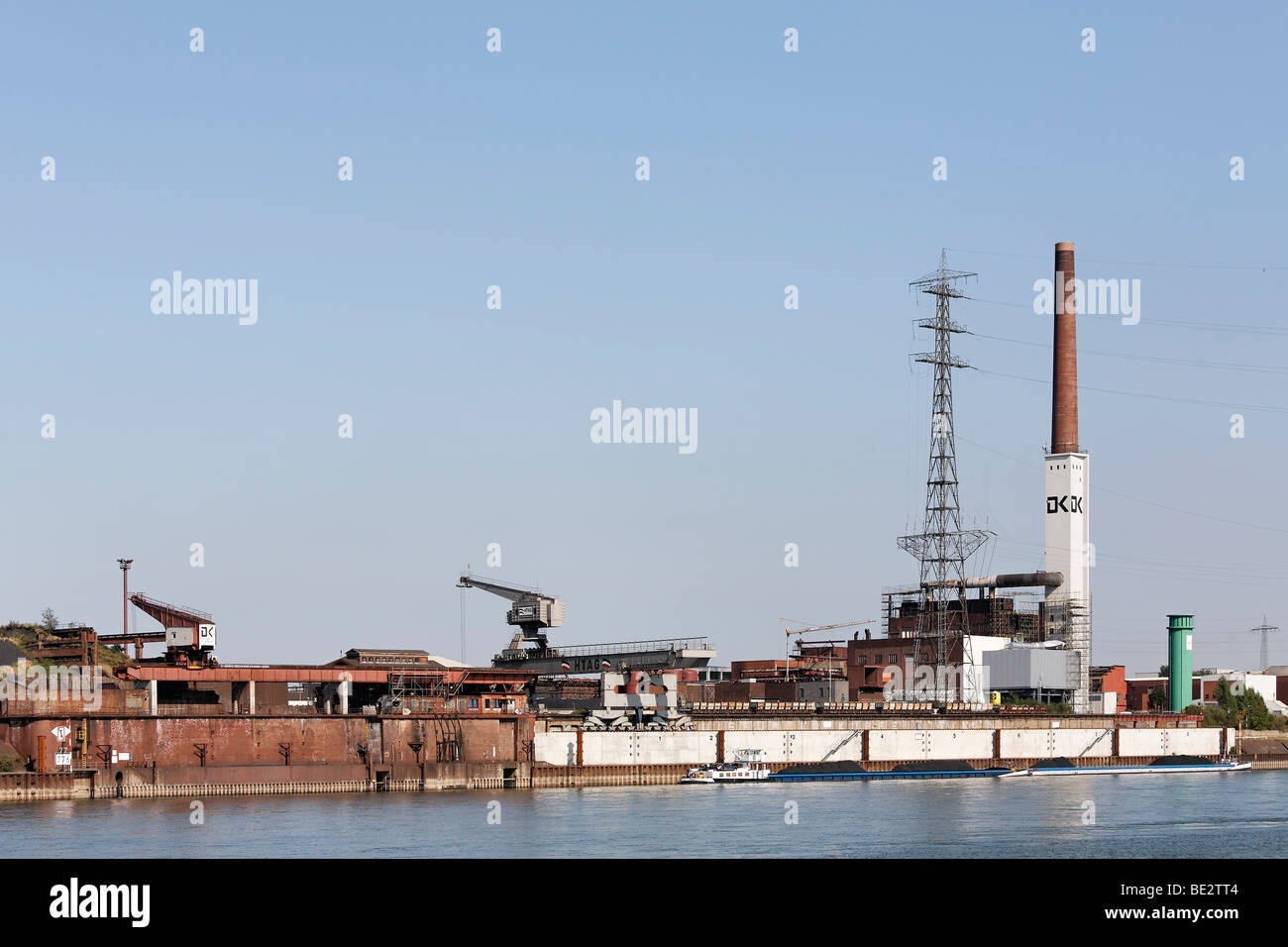 Duisburg fonderia di rame, ora DK riciclaggio sulla banca del fiume Reno, Duisburg-Ruhrort, la zona della Ruhr, Renania settentrionale-Vestfalia, Foto Stock