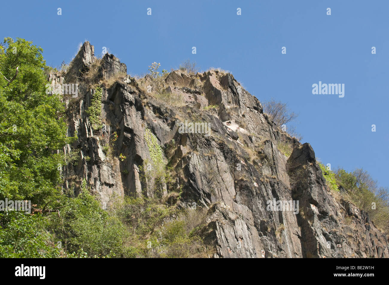 Rocce frastagliate, Altenahr, Valle Ahrtal, Renania-Palatinato, Germania, Europa Foto Stock