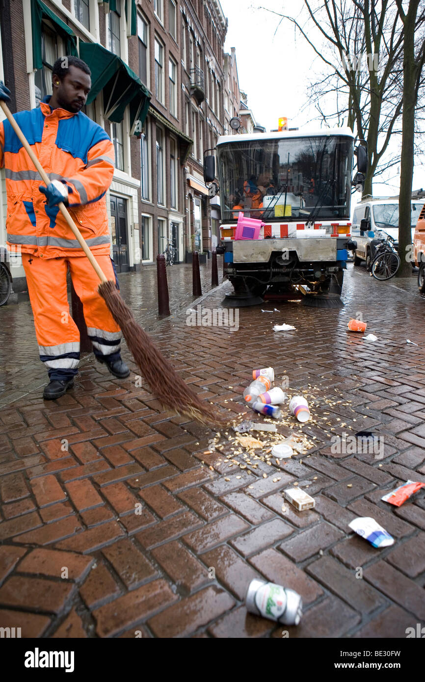 Pulitori di strada al lavoro in Amsterdam. Foto Stock