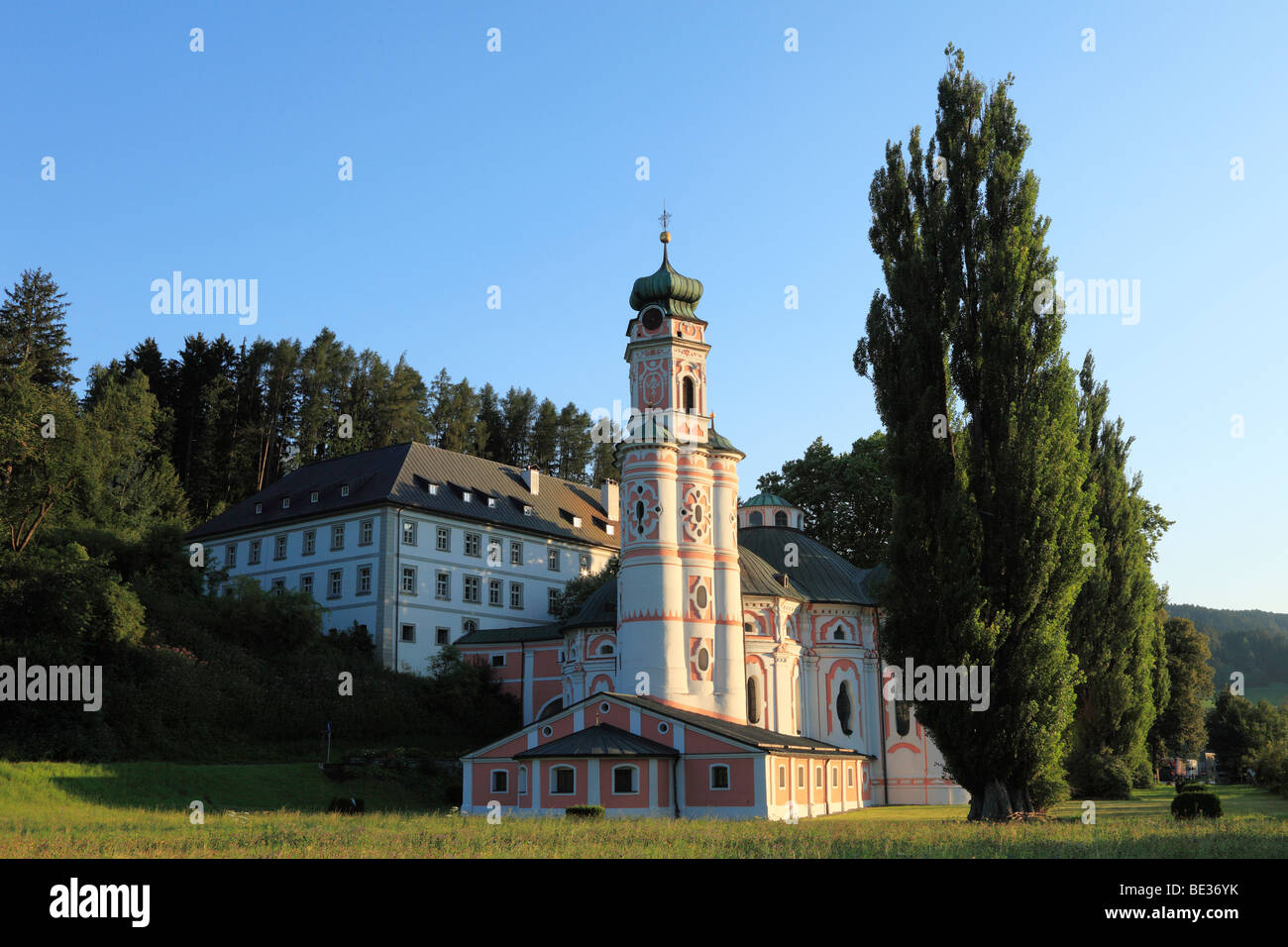 Karlskirche, Chiesa di San Carlo Borromeo, Volders, Valle Inn, Tirolo, Austria, Europa Foto Stock