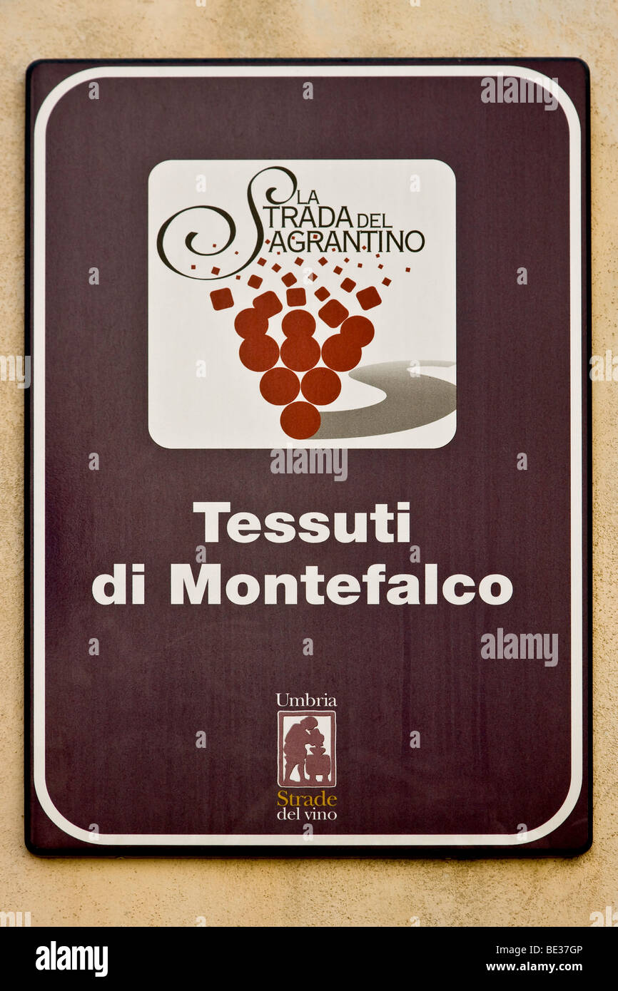 Informazioni segno per il vitigno Sagrantino strada intorno a Montefalco, Italia, Europa Foto Stock