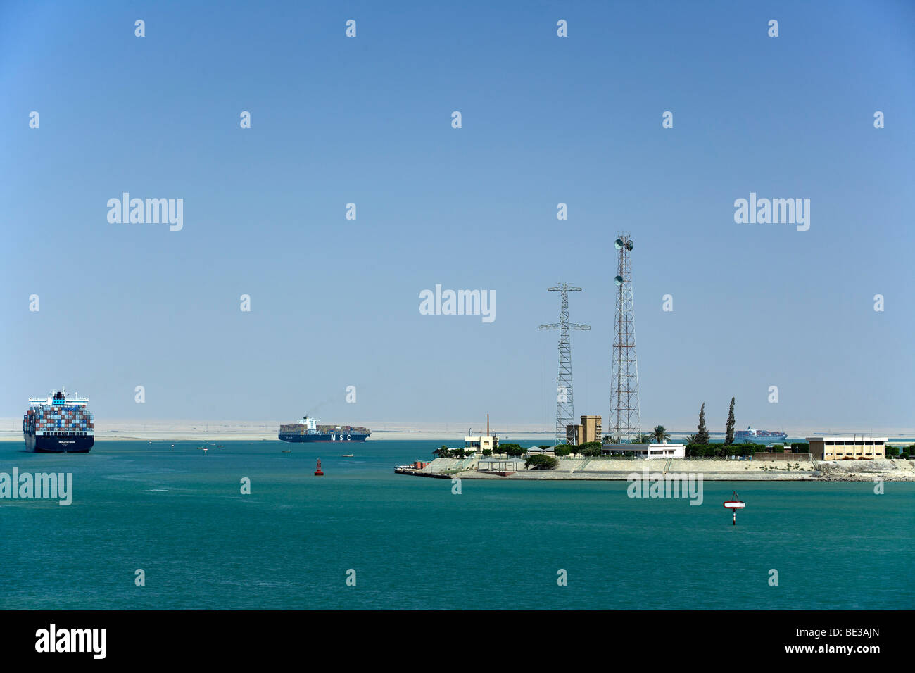 Le navi portacontainer, deserto Egitto, Africa Settentrionale, Africa Foto Stock