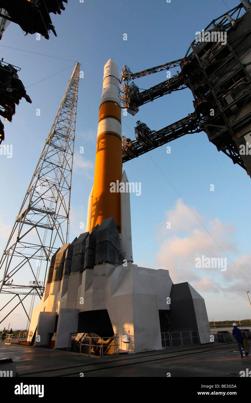 Il Delta IV rocket che lancerà la va-O satellite in orbita. Foto Stock