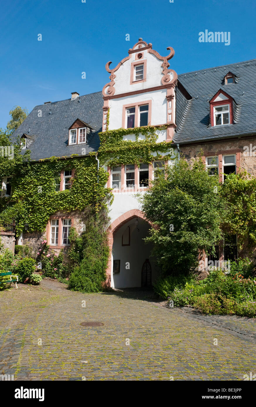 Castello Hungen, dal 1974 di proprietà di una comunità di associazione, Hungen, Hesse, Germania, Europa Foto Stock