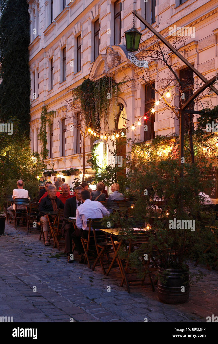 Spittelberggasse 3 wine bar, Spittelberg, Vienna, Austria, Europa Foto Stock