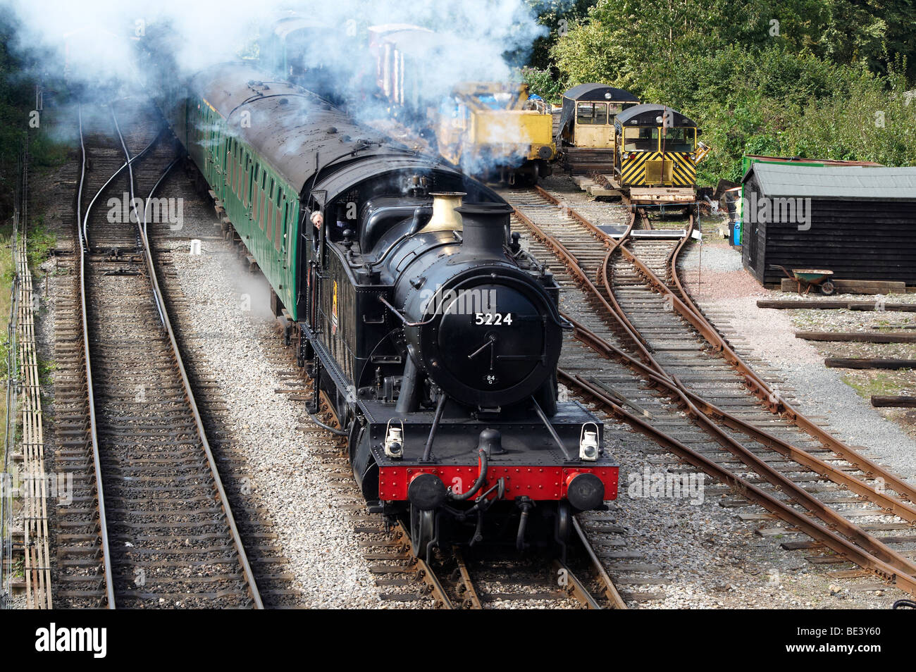 Treni a vapore sul Mid-Hants ferrovia in Hampshire, Inghilterra. presi in autunno di gala in settembre 2009 Foto Stock