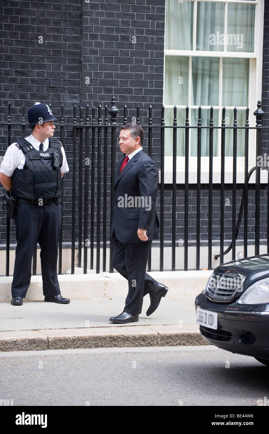 Visita ufficiale del re Abdullah II di Giordania e sua moglie la Regina Rania al n 10 di Downing Street con Sarah e Gordon Brown Foto Stock