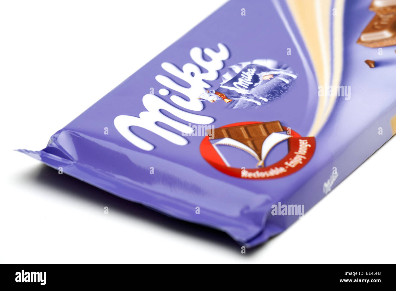 Milka chocolate bar immagini e fotografie stock ad alta risoluzione - Alamy