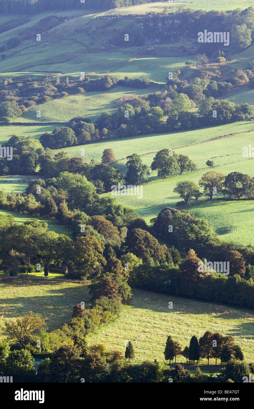 Un inizio di mattina vista di Rosedale nel North York Moors National Park, North Yorkshire, Inghilterra, Regno Unito. Foto Stock