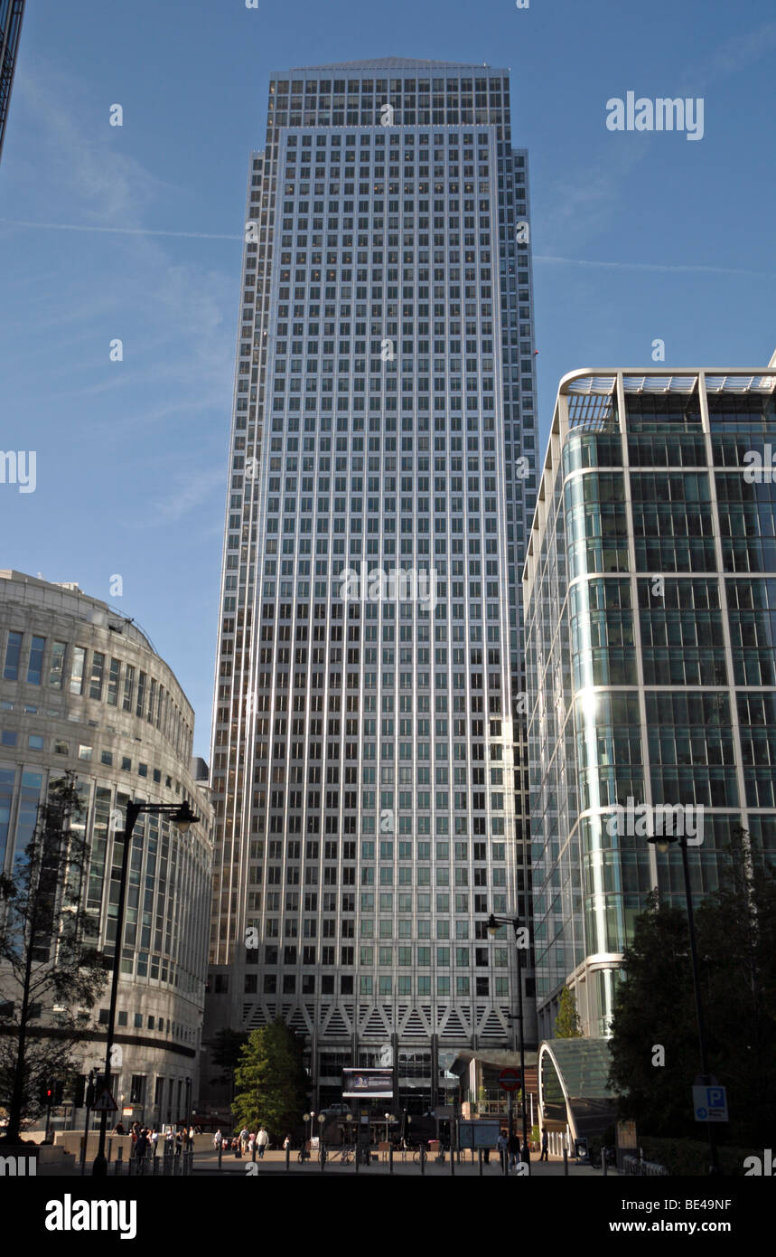 Il Canary Wharf blocco ufficio visto dal posto di Nash, Docklands di Londra, Regno Unito. Foto Stock