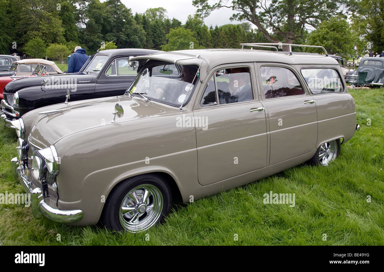 1953 Ford Consul Estate alla Scottish Borders automobilismo storico stravaganza 2009 Foto Stock