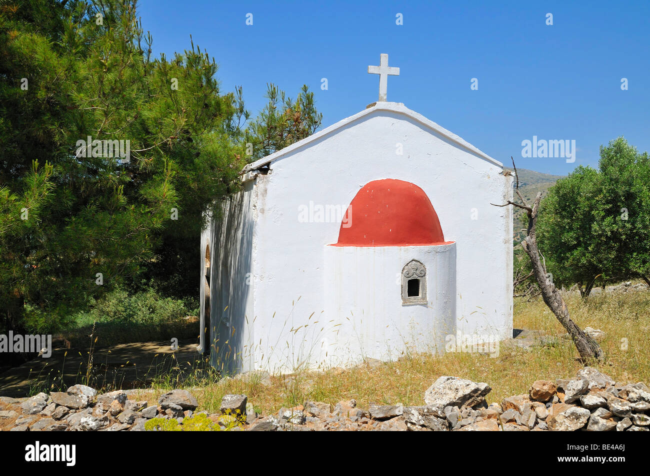 Cappella nei pressi del villaggio di Fourni, Creta orientale, Creta, Grecia, Europa Foto Stock