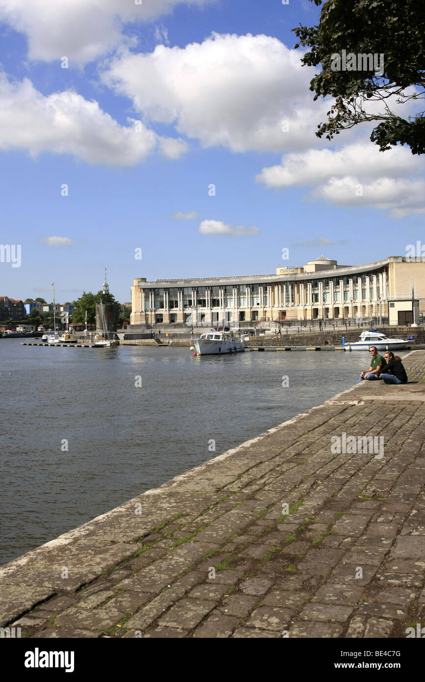 Il Floating Harbour e il Lloyds Building Bristol REGNO UNITO Foto Stock