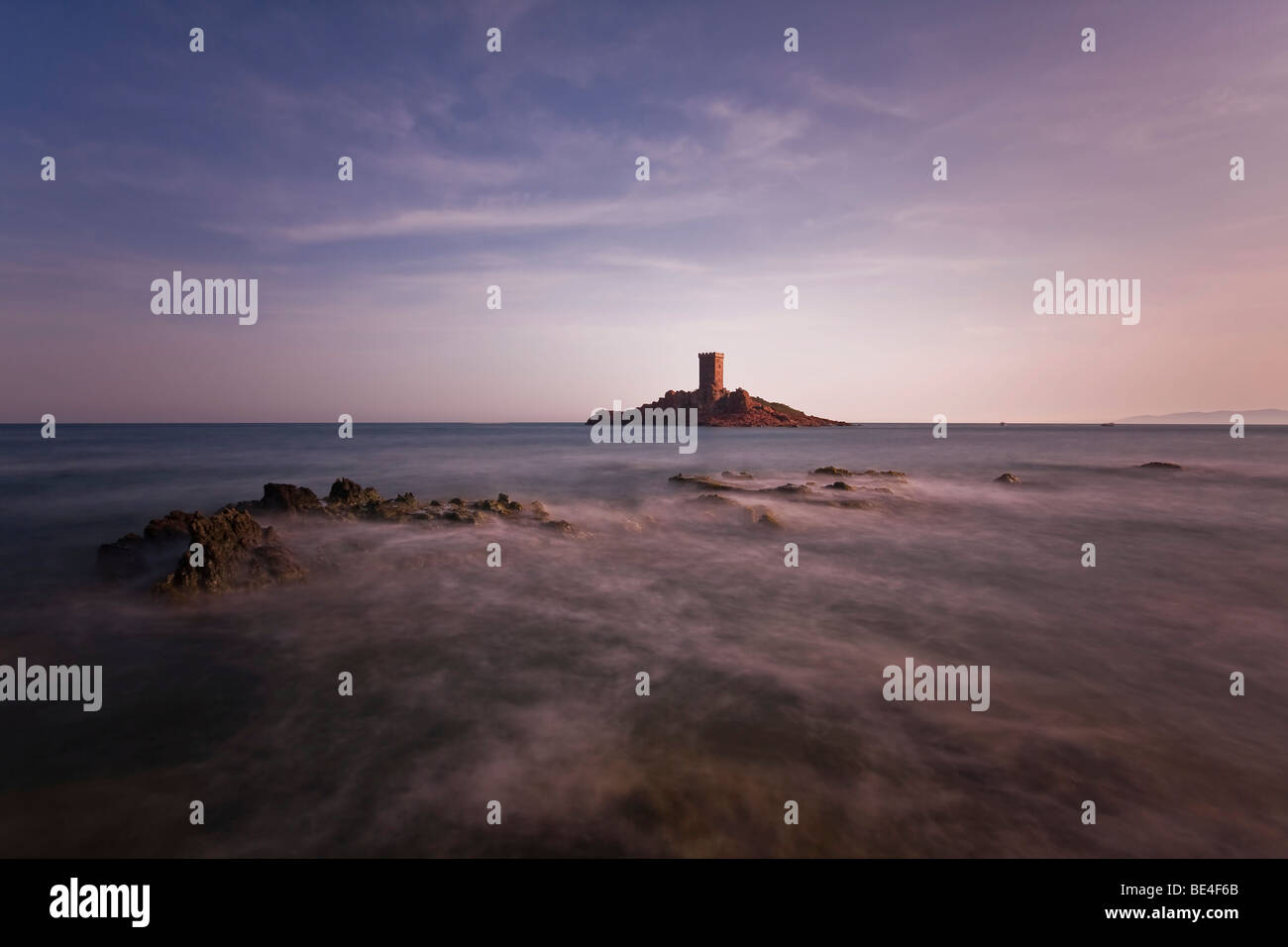 Atmosfera serale al Cap du Dramont, Cote d'Azur, in Francia, in Europa Foto Stock