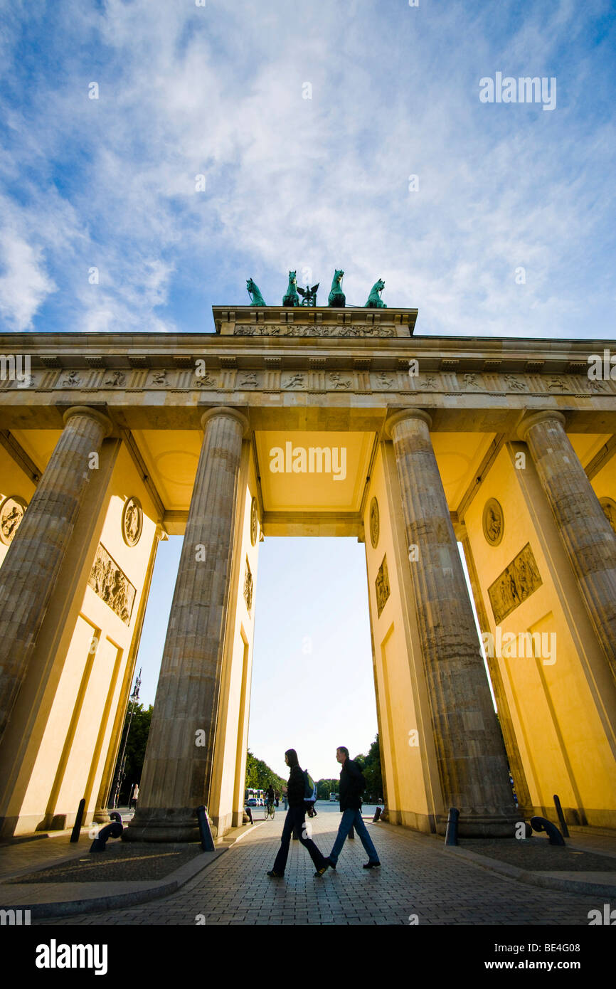 Il Brandenburger Tor, la Porta di Brandeburgo a Berlino, Germania, Europa Foto Stock