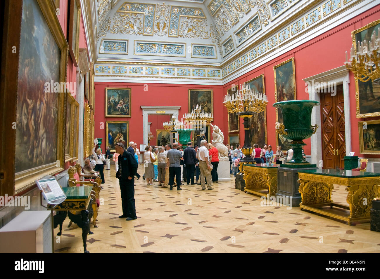 Sala dei dipinti italiani in Hermitage di San Pietroburgo, Russia Foto Stock