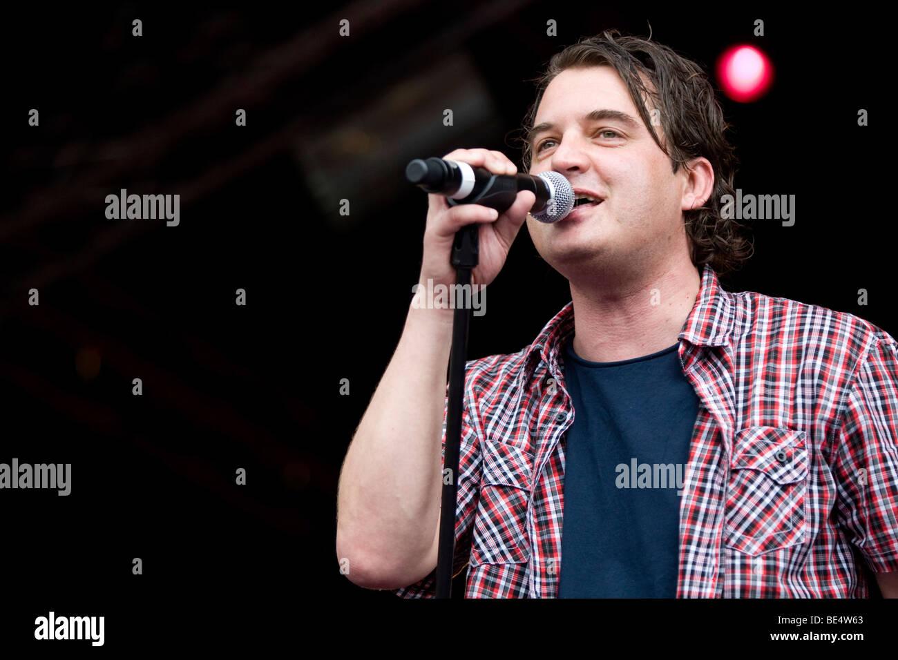 Swiss cantante e cantautore Patrick Jonsson, live presso il Festival di Lucerna a Lucerna, Svizzera Foto Stock