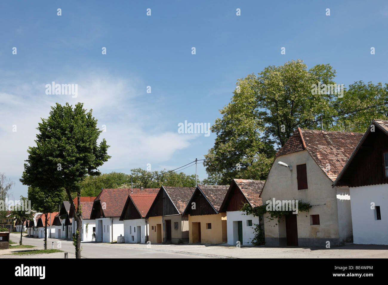 Kellergasse, fila di vino premere case in Jetzelsdorf, comunità di Haugsdorf, Weinviertel, Austria Inferiore, Austria, Europa Foto Stock