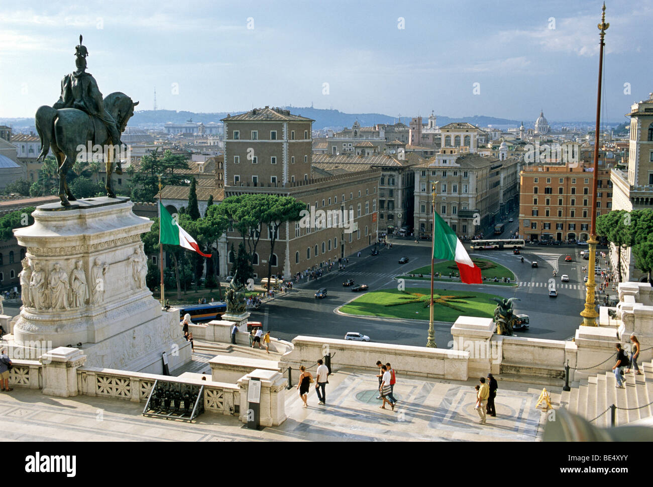 Statua equestre, Monumento Nazionale a Vittorio Emanuele II, Palazzo Venezia, Piazza Venezia, Roma, Lazio, l'Italia, Europa Foto Stock