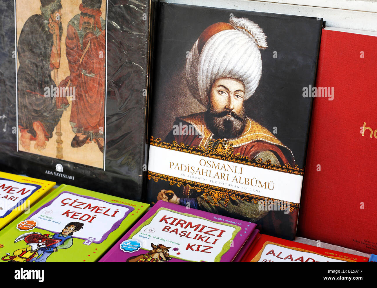 Prenota il titolo di un sultano ottomano, prenota bazaar, Beyazit Square, Istanbul, Turchia Foto Stock