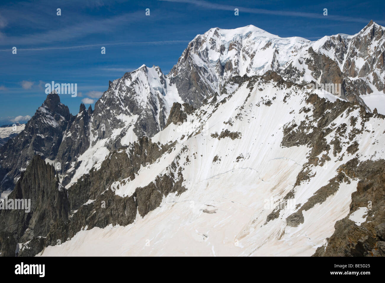Aiguille Noire de Peuterey, Aiguille Blanche de Peuterey, Mont Blanc Mont Blanc de Courmayeur Mont Maudit vertici, Mont Blanc Foto Stock