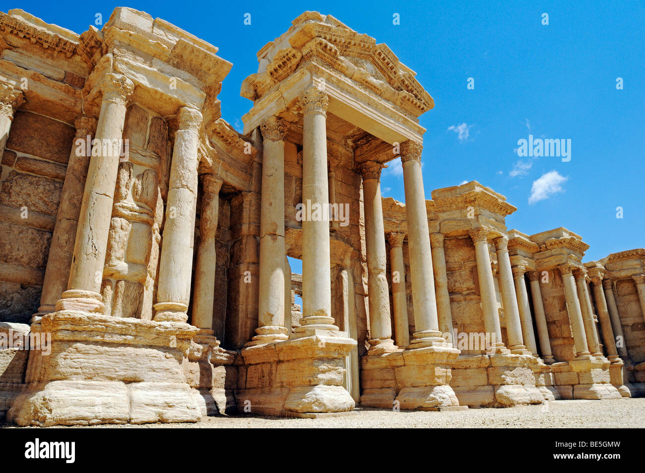 Teatro in rovine di Palmyra sito archeologico, Tadmur, Siria, Asia Foto Stock