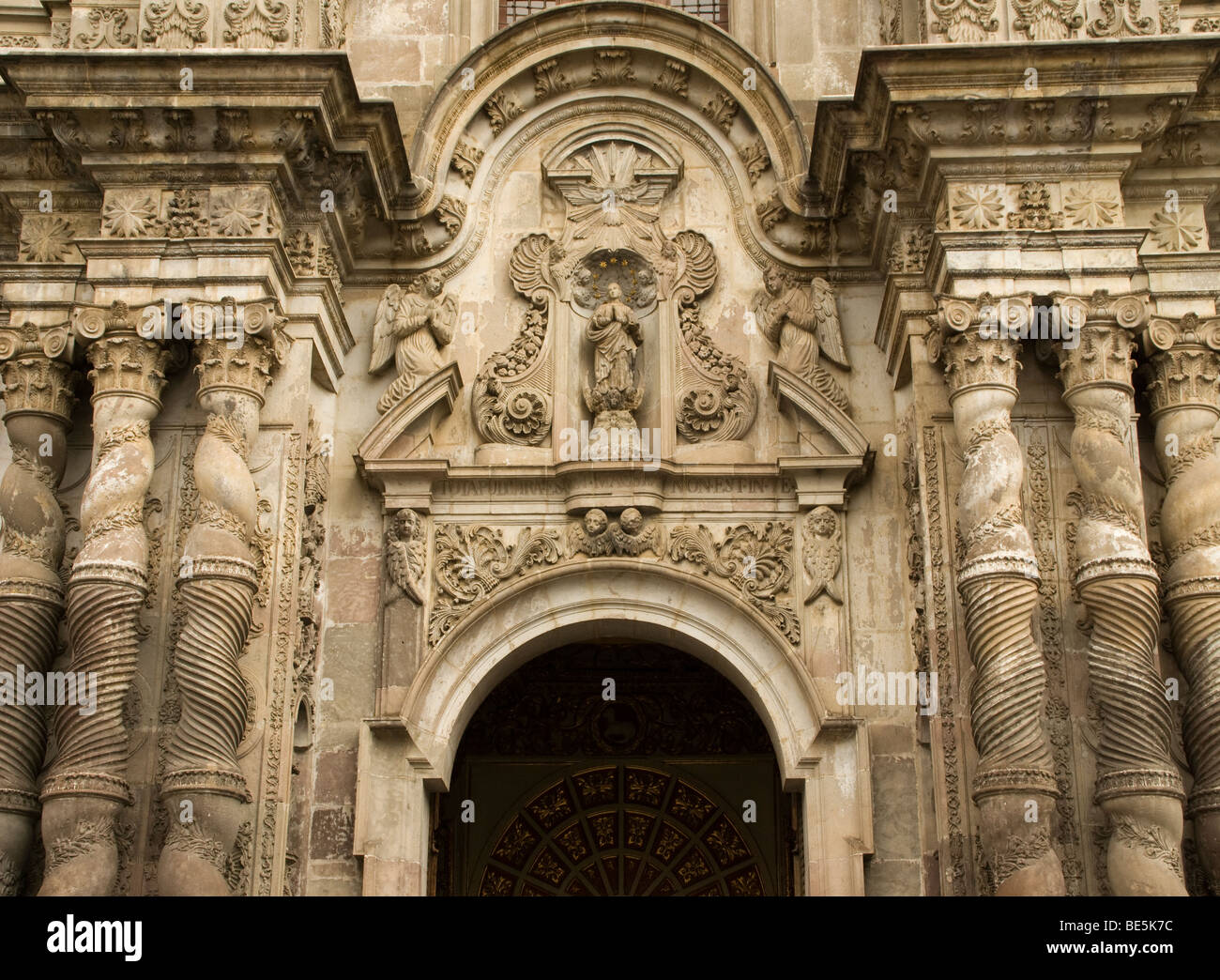 Ecuador.Quito.Chiesa dei Gesuiti (XVII-XVIII secolo).facciata e i dettagli. Foto Stock
