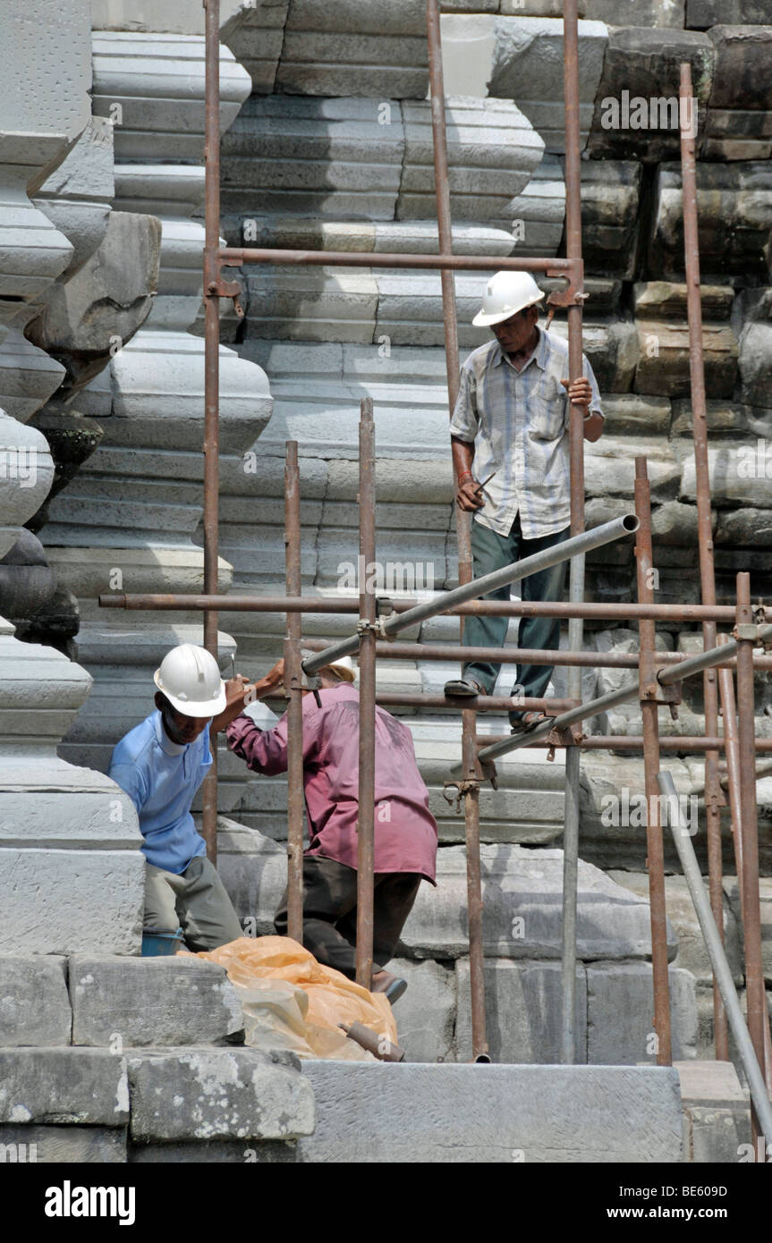 Wat Baphuon, rinnovato con assistenza francese, Angkor Wat, Siem Reap, Cambogia, Asia Foto Stock