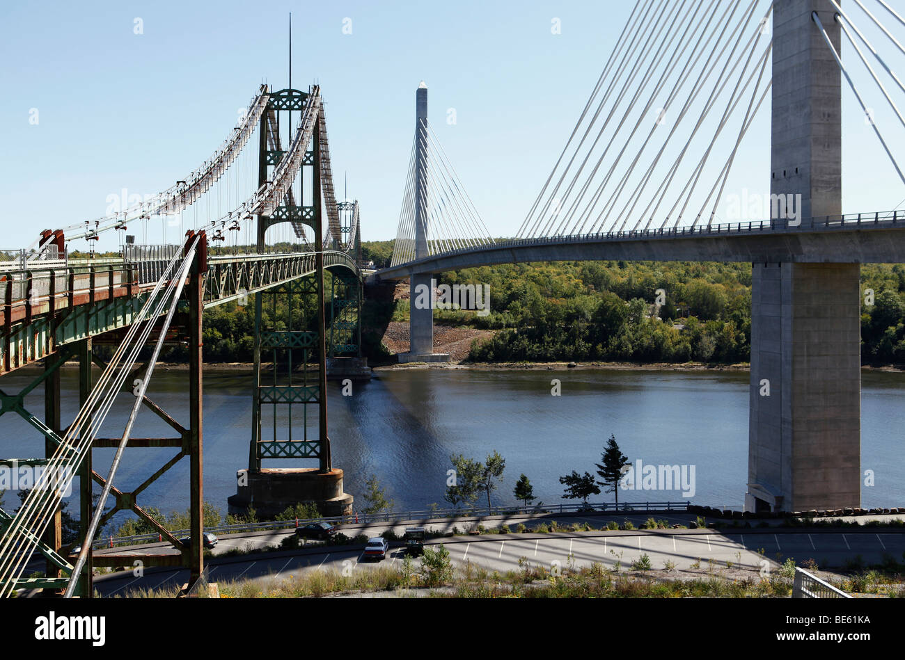 Penobscot Narrows Bridge oltre il Fiume Penobscot in Bucksport, Maine Foto Stock