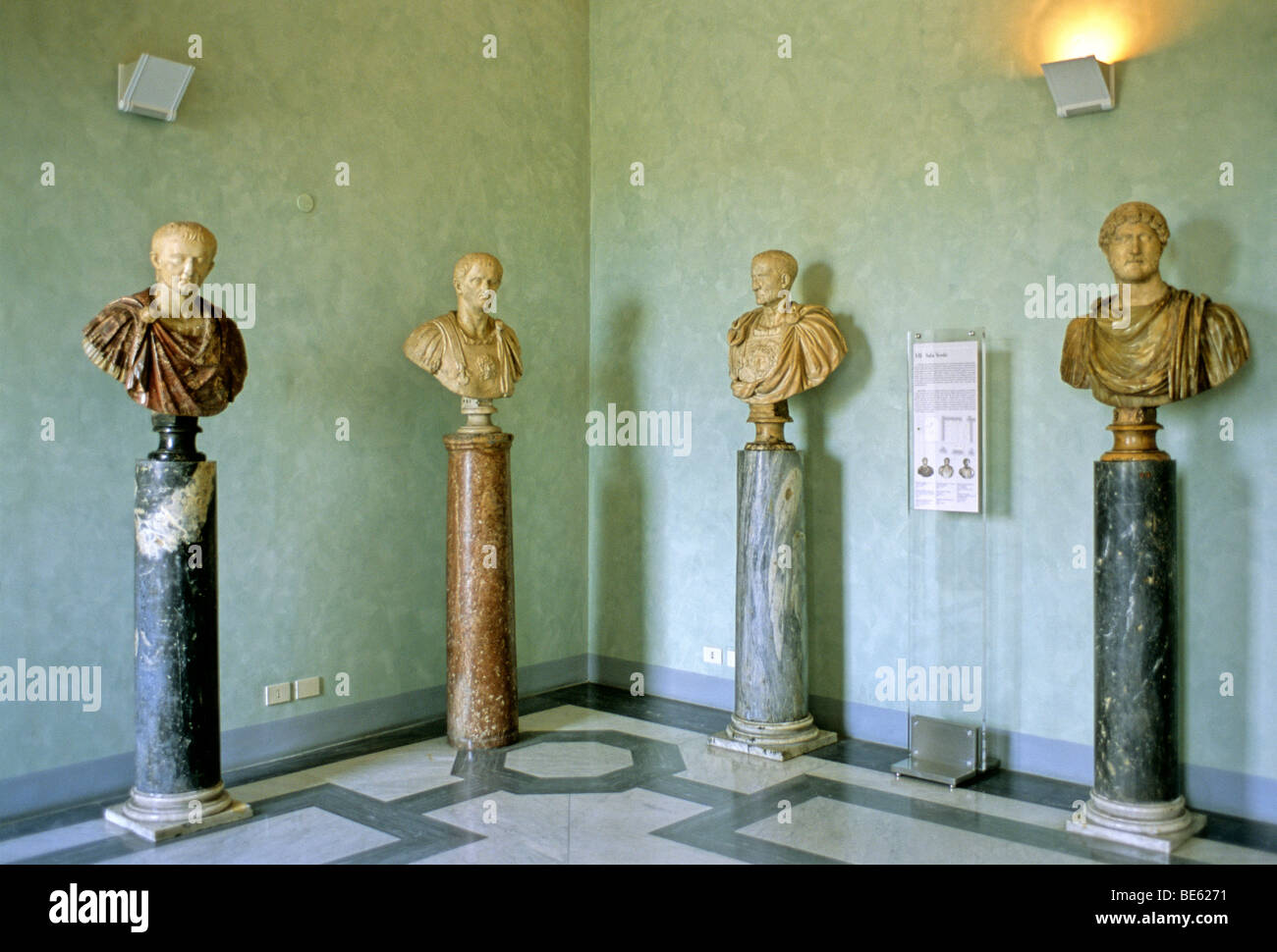 I busti di imperatori romani, Sala Verde, Palazzo dei Conservatori, Musei Capitolini, Campidoglio, Roma, Lazio, l'Italia, Europa Foto Stock