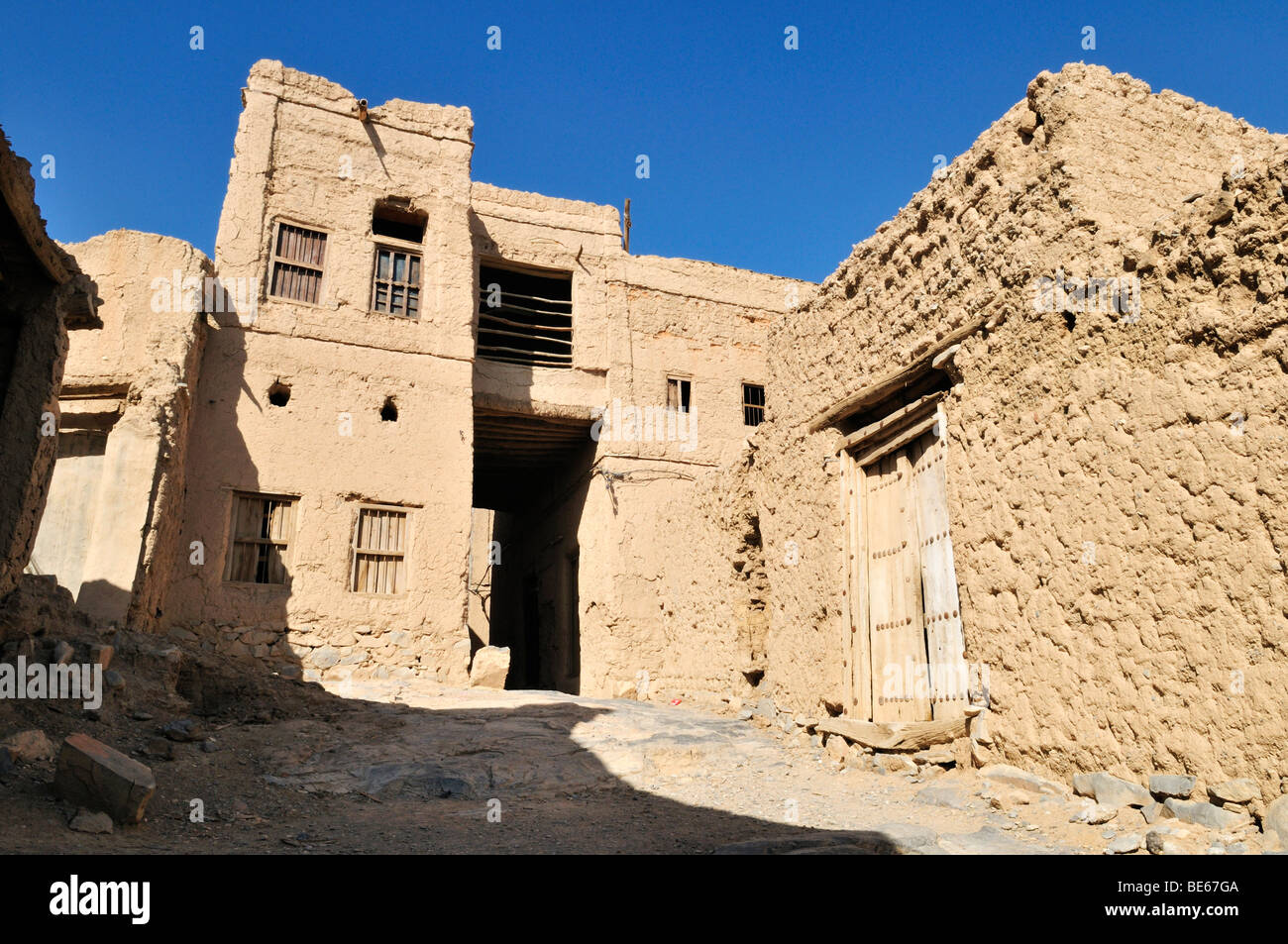 Storica città di adobe Al Hamra, Regione Dakhliyah, Sultanato di Oman, Arabia, Medio Oriente Foto Stock