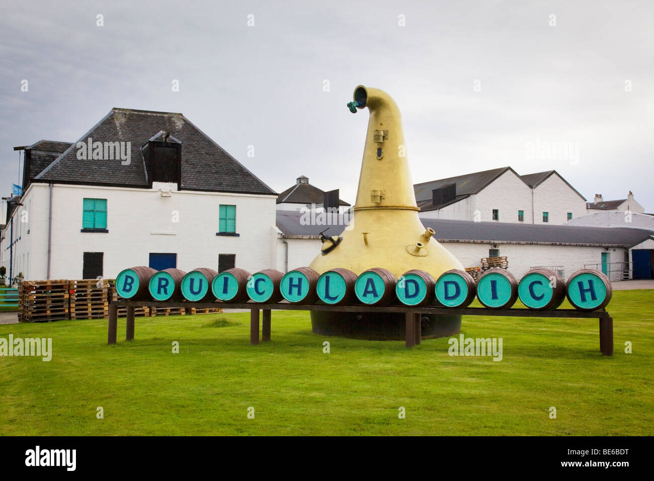 Bruichladdich distilleria di whisky sull'isola scozzese di Islay Foto Stock