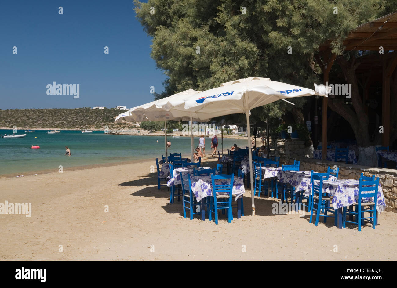 La spiaggia di Aliki su Paros, Grecia Foto Stock