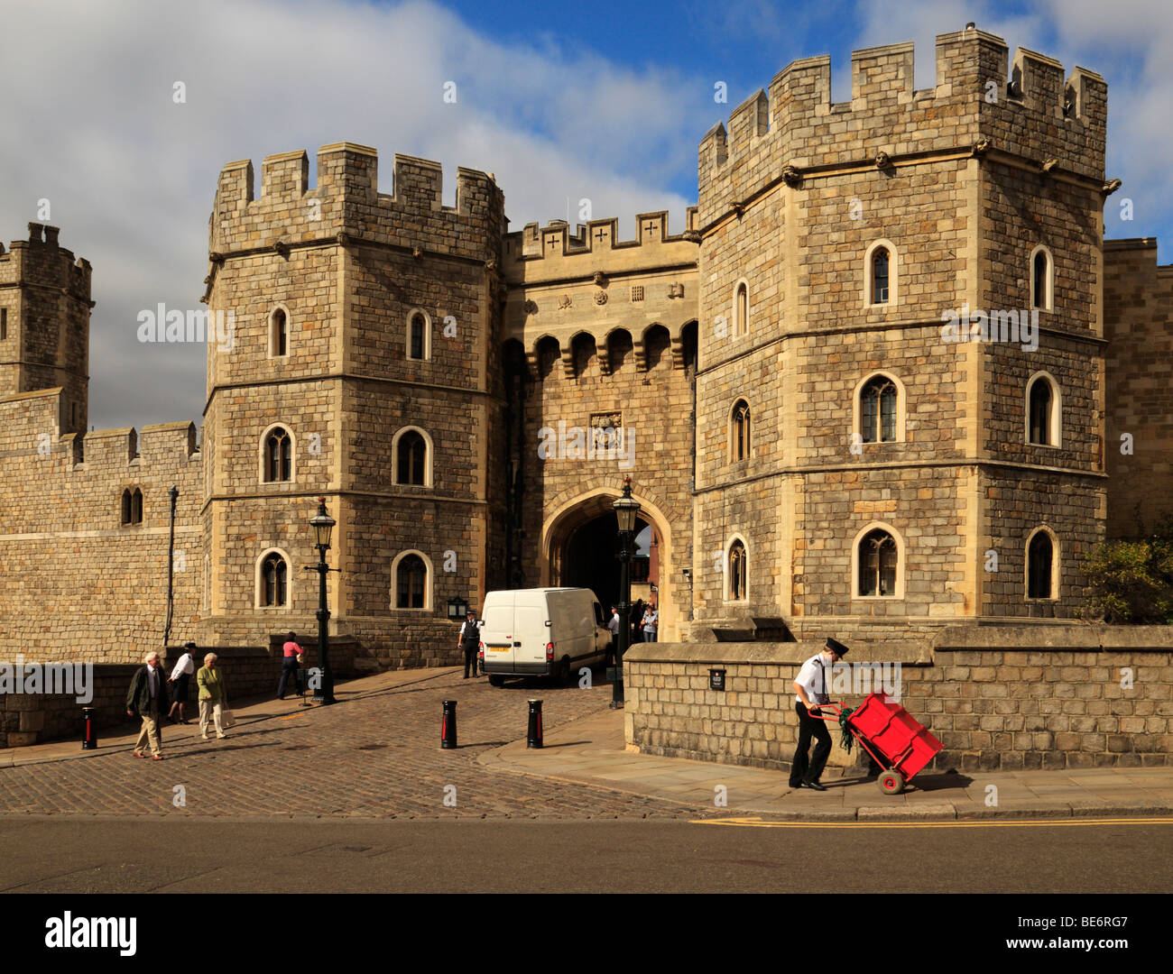 Il Castello di Windsor entrata principale. Foto Stock