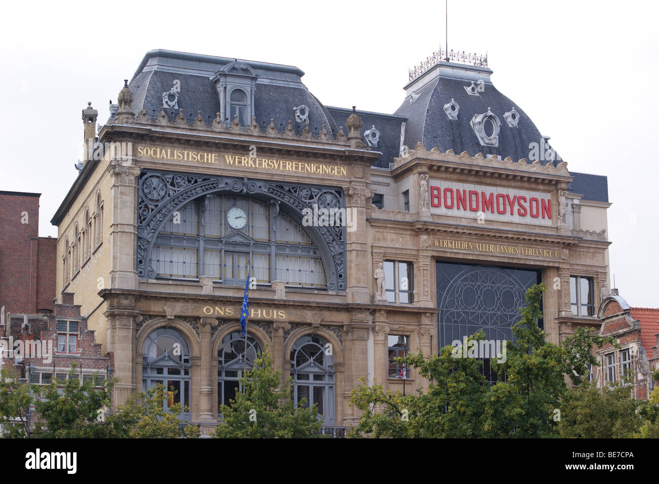 Bond Moyson sindacato edificio, Vrijdagmarkt, Gent, Belgio Foto Stock
