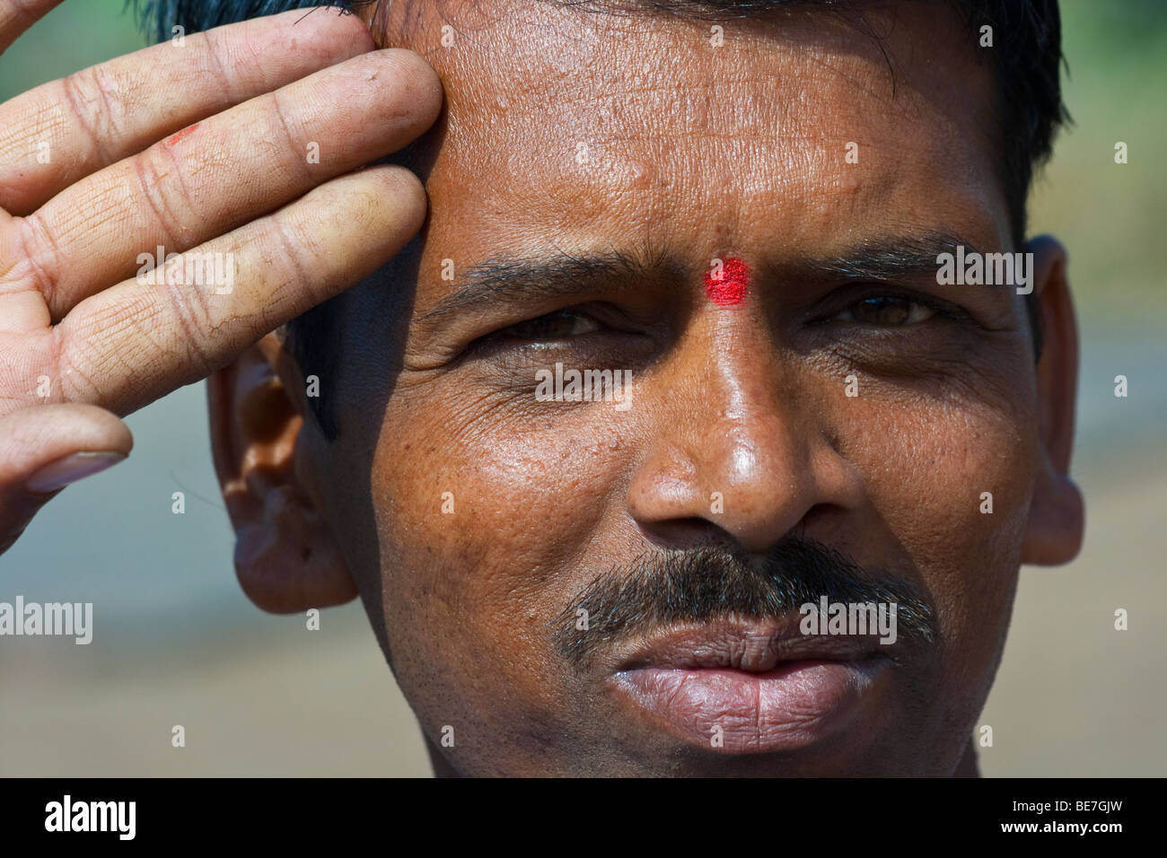 Uomo indù in Daulatabad vicino a Aurangabad India Foto Stock