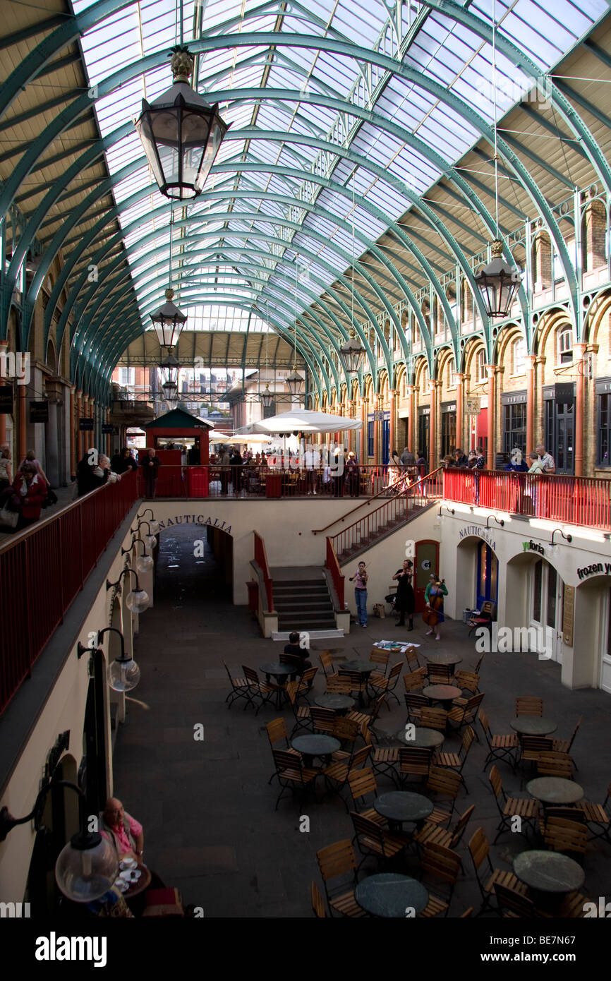 Il vecchio mercato dei fiori Covent Garden di Londra Foto Stock