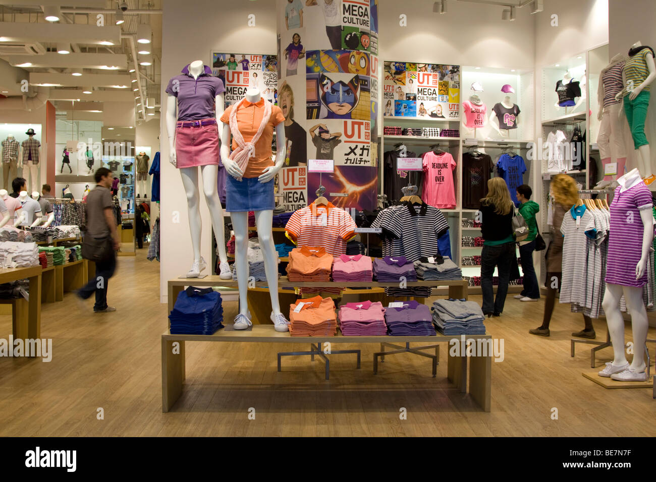 Flagship Store Uniqlo Oxford Street London Foto Stock