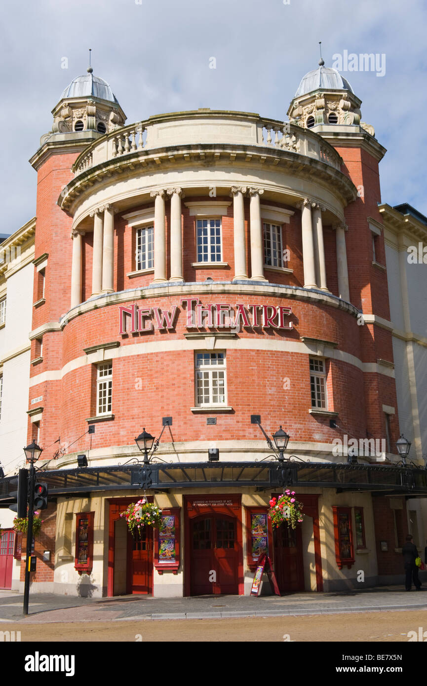 Esterno del nuovo teatro costruito nel 1906 nel centro della città di Cardiff South Wales UK Foto Stock
