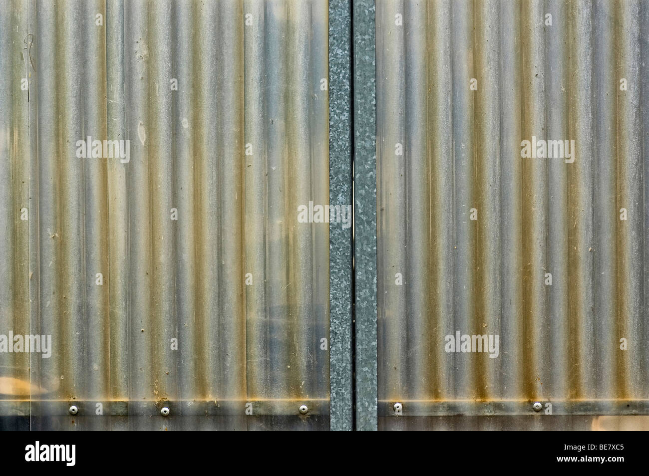 Weathered polionda e metallo texture di sfondo. Foto Stock