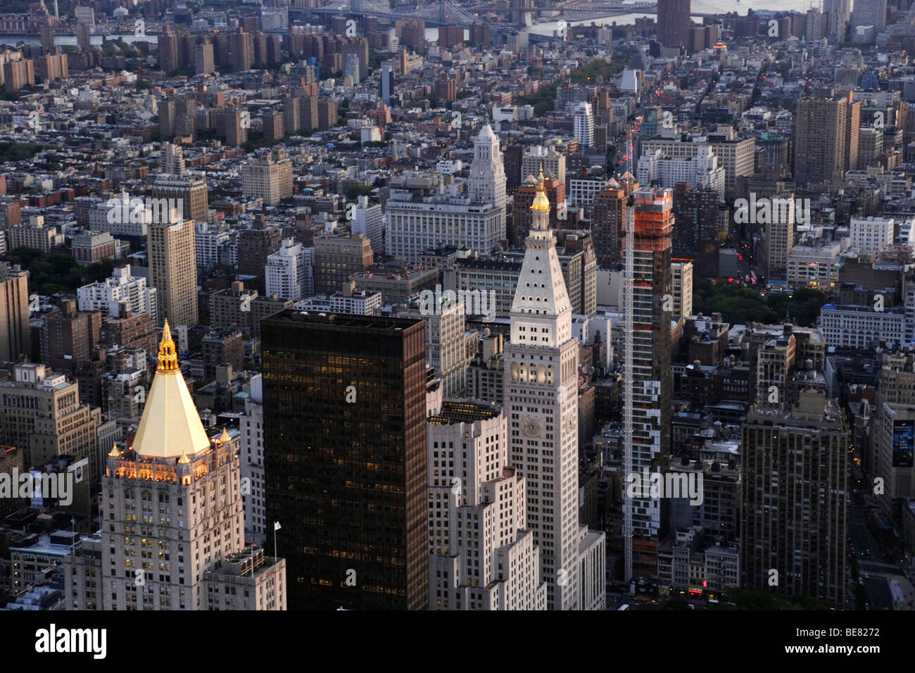 Vista dall'Empire State Building oltre a sud di Manhattan, New York New York, Stati Uniti d'America Foto Stock