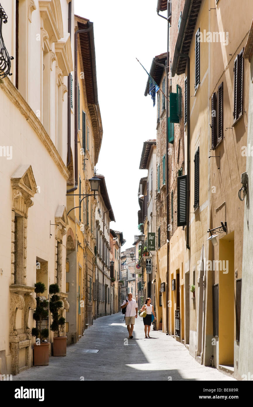 Il Corso, la strada principale del centro storico di Montepulciano, Toscana, Italia Foto Stock