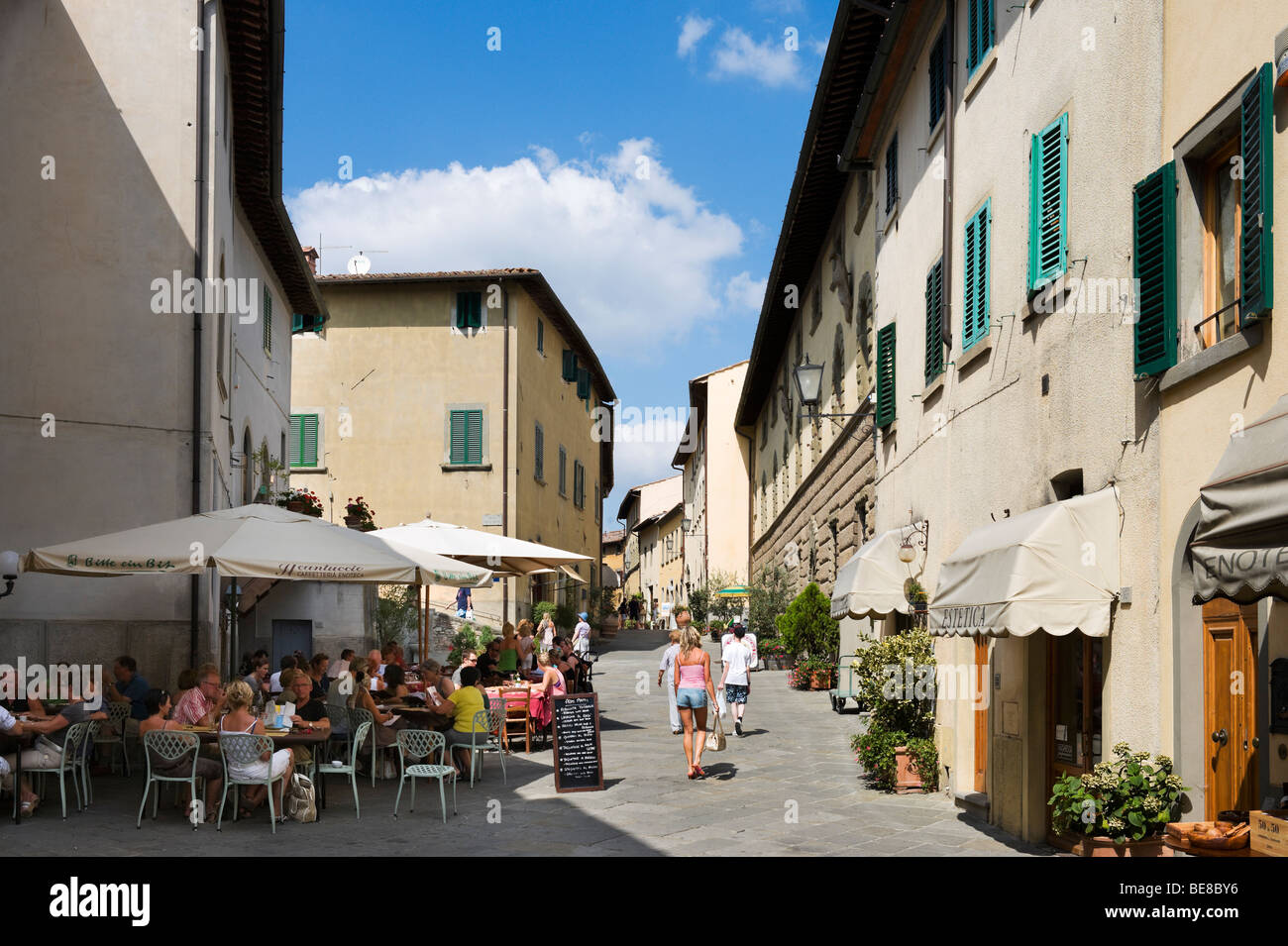 Ristorante nel centro del paese di Castellina in Chianti, Toscana, Italia Foto Stock
