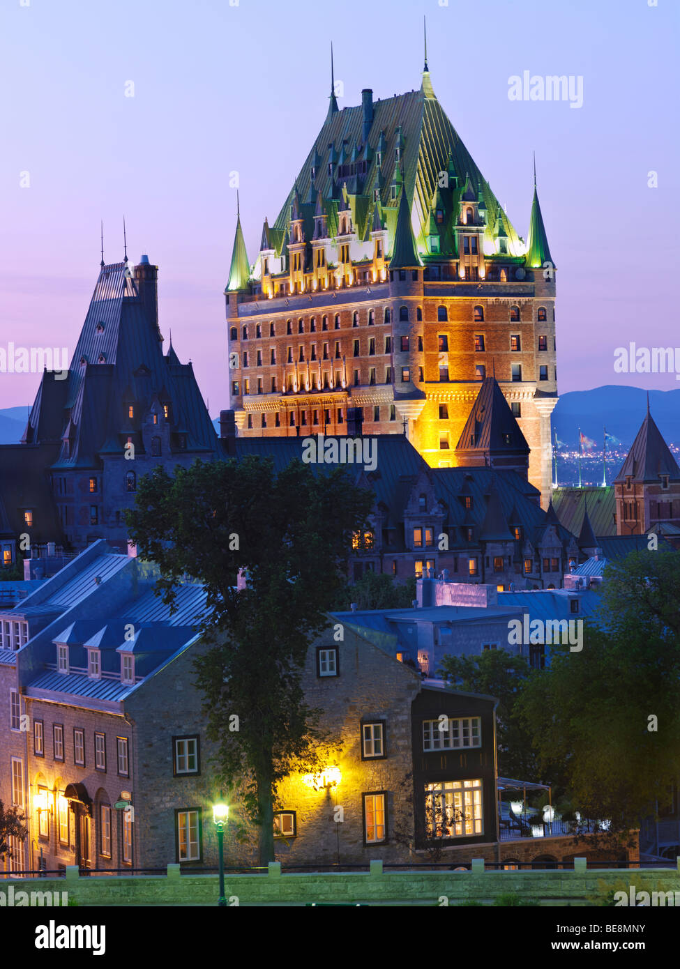 Canada,Quebec,Quebec City,Chateau Frontenac illuminata di notte Foto Stock