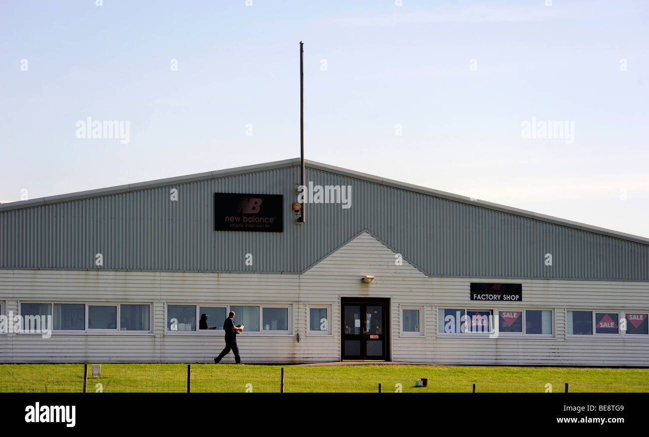 New Balance scarpa da ginnastica sito di fabbricazione e del negozio della fabbrica, Flimby, Cumbria Foto Stock