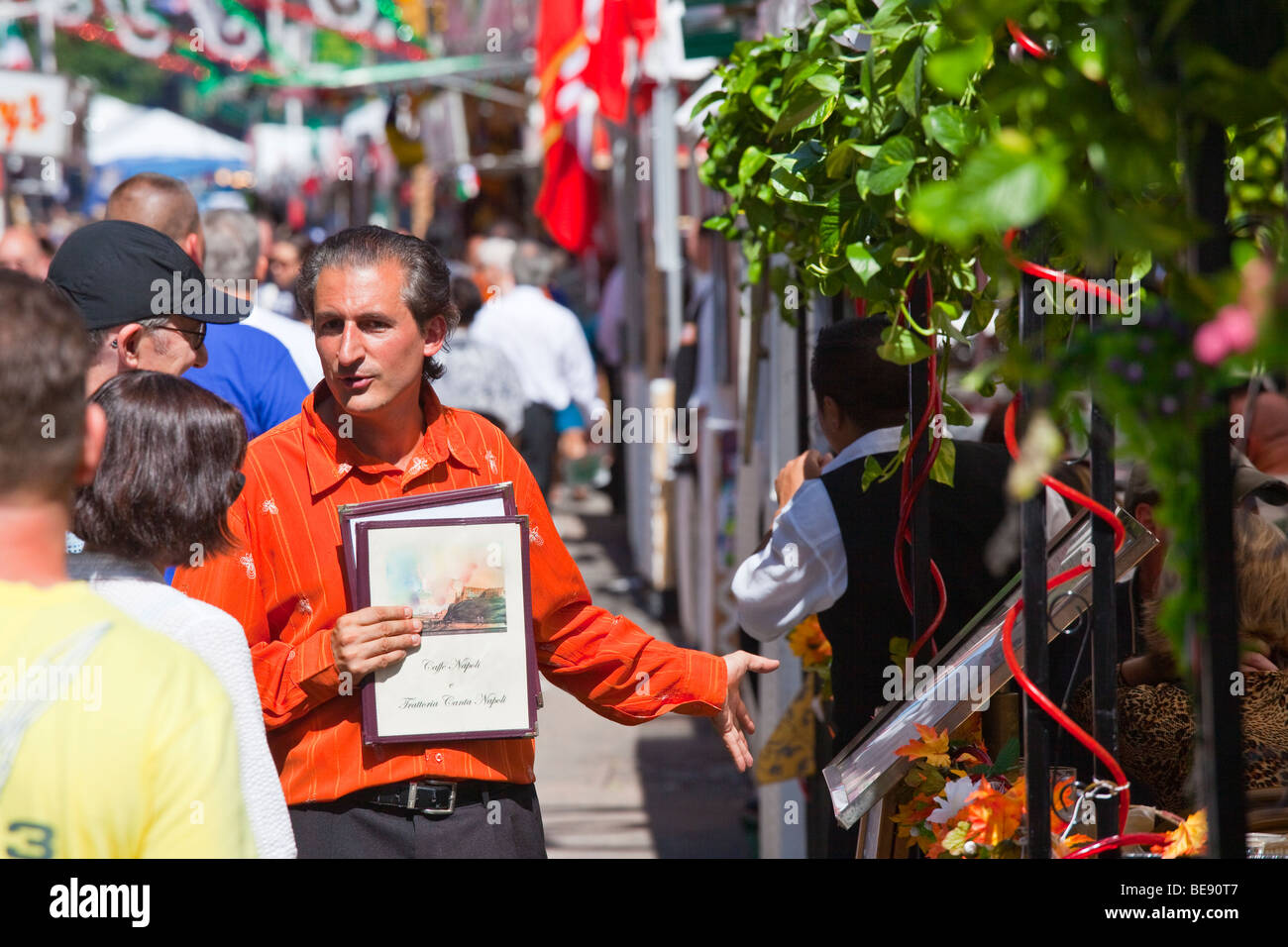 Vendere il suo ristorante alla festa di San Gennaro Festival di Little Itally nella città di New York Foto Stock