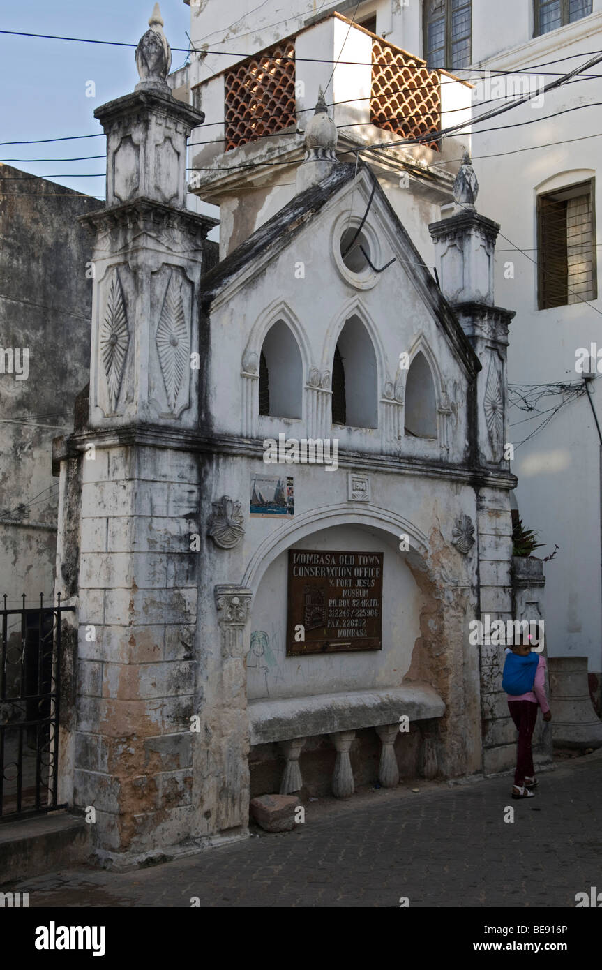 Mandhry bene, Mandhry moschea, la città vecchia di Mombasa, in Kenya Foto Stock